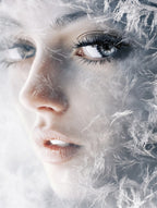 Alivia-Arts FROSTED GAZE – Der Blick aus Eis - Leinwand