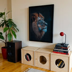 Alivia-Arts MAJESTÄT DES LICHTS – Der Blick eines Löwen - Gerahmte Leinwand