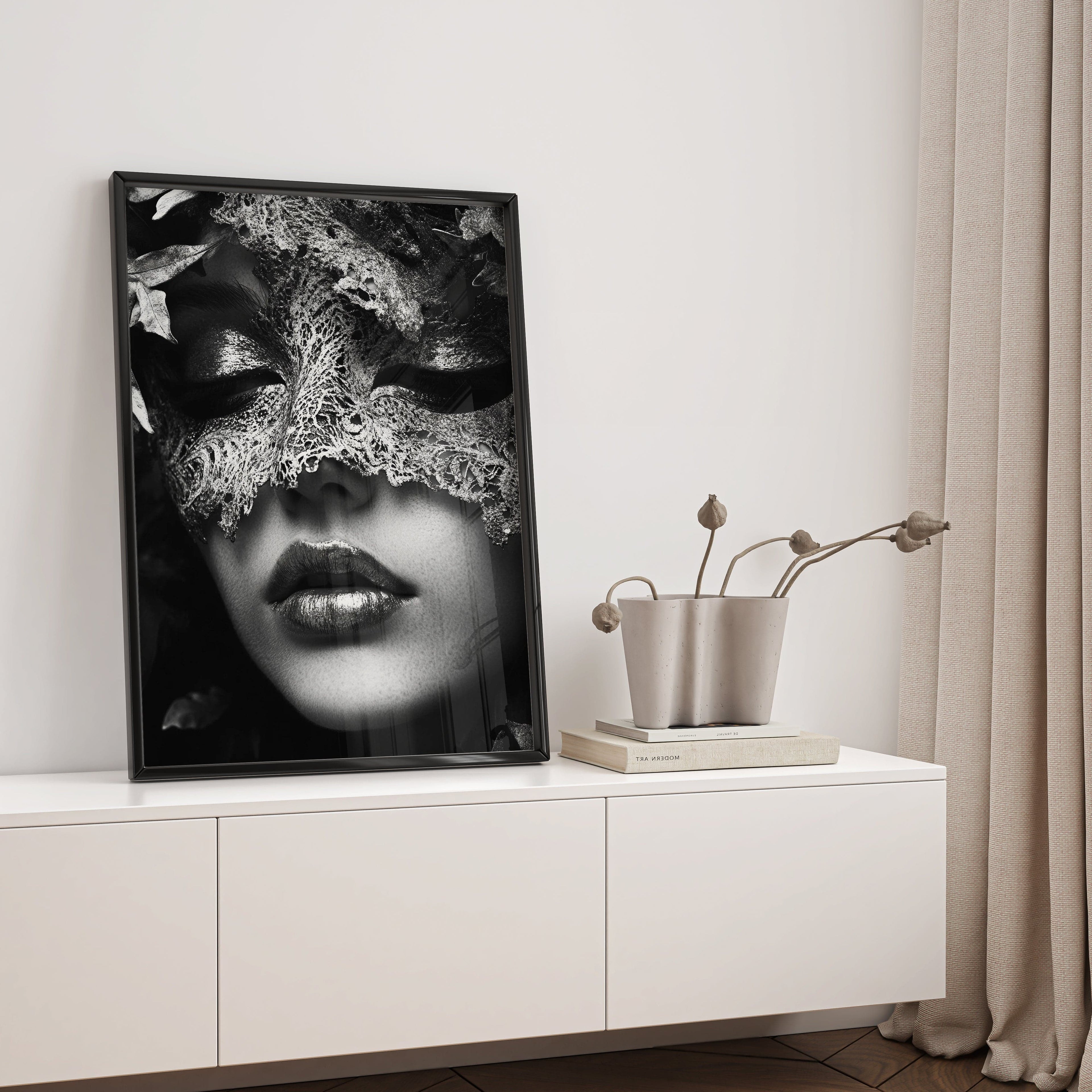 Alivia-Arts VELVET SECRET – Die Maske des Verborgenen - Gerahmtes Poster