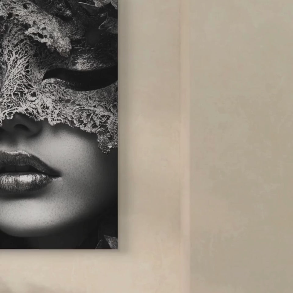 VELVET SECRET – Die Maske des Verborgenen - Leinwand